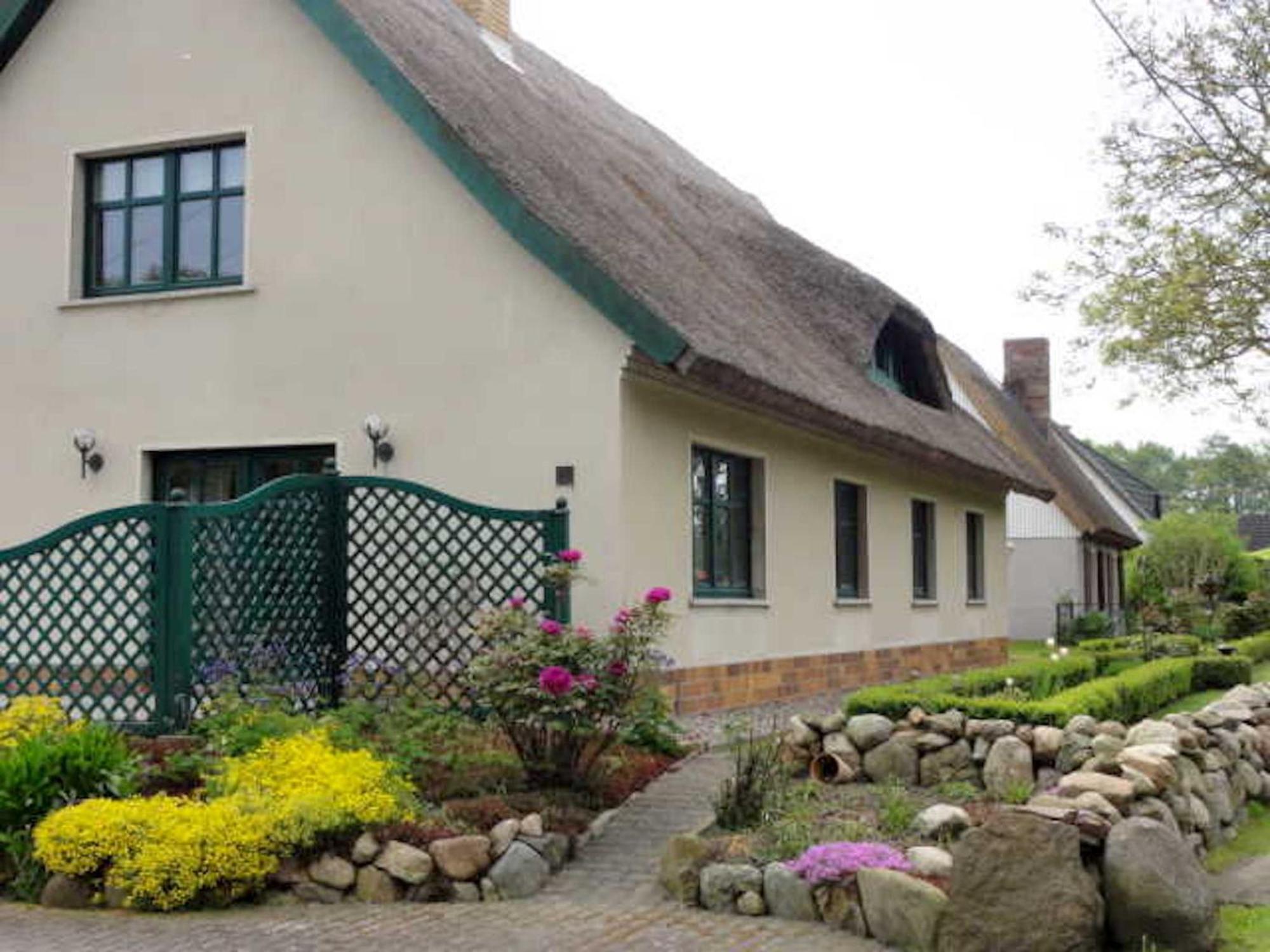 Reetdachhaus "Landhaus Ulrich" Lubkow Ngoại thất bức ảnh